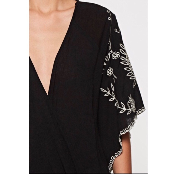 Last 1! 🌟Wrap Front Top - Picture 5 of 7